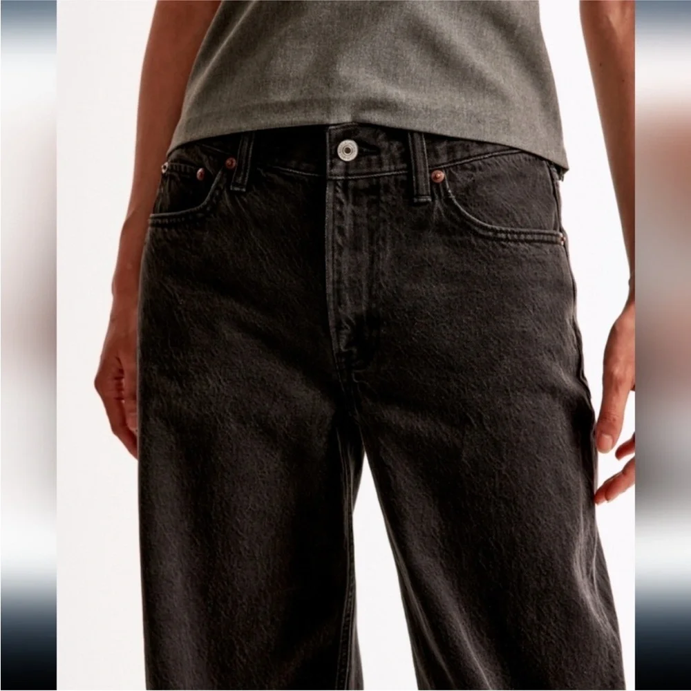 ABERCROMBIE & FITCH Ultra Loose Low Rise Jean In Washed Black. Size 24Short NWT - Picture 4 of 8